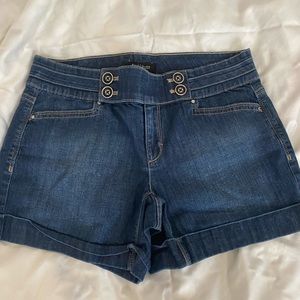 White House abs black market jean shorts size 4
